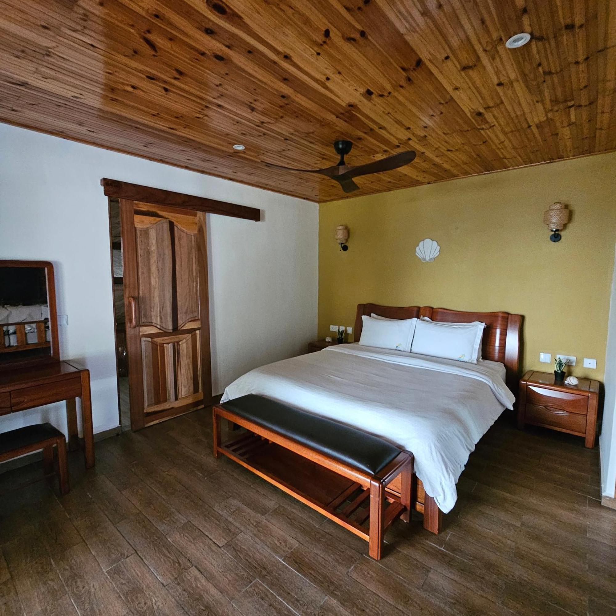 Hotel Luxury &