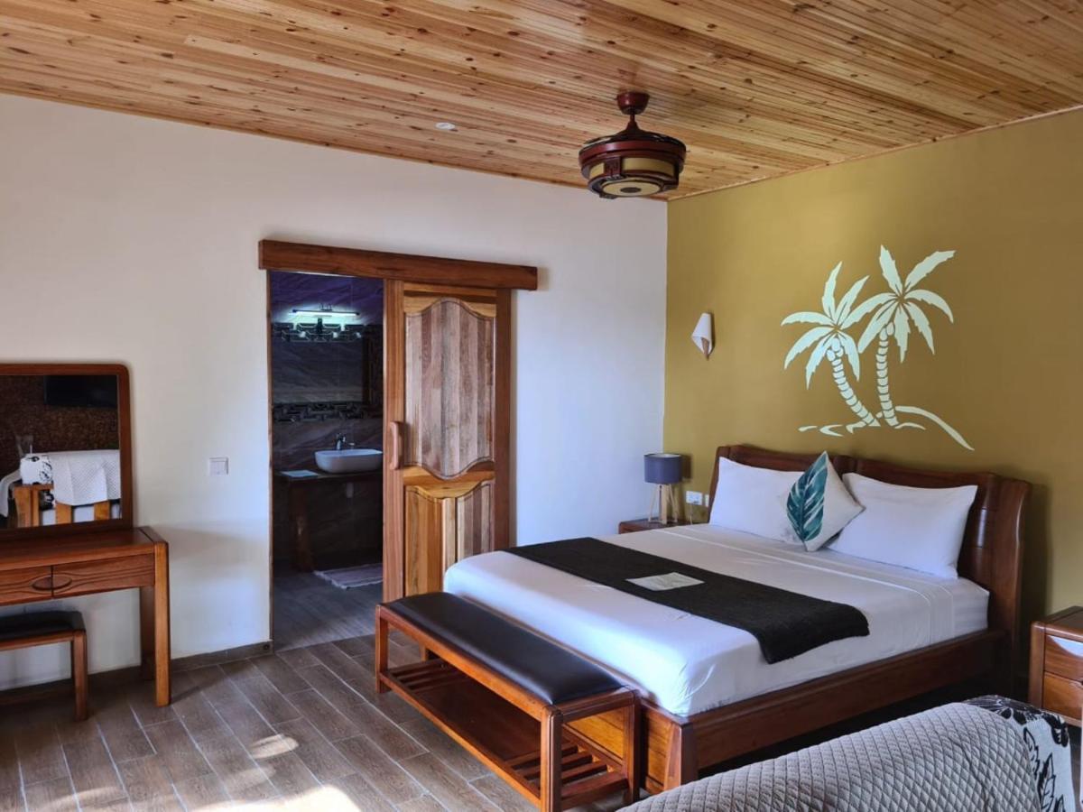 Hotel Luxury &