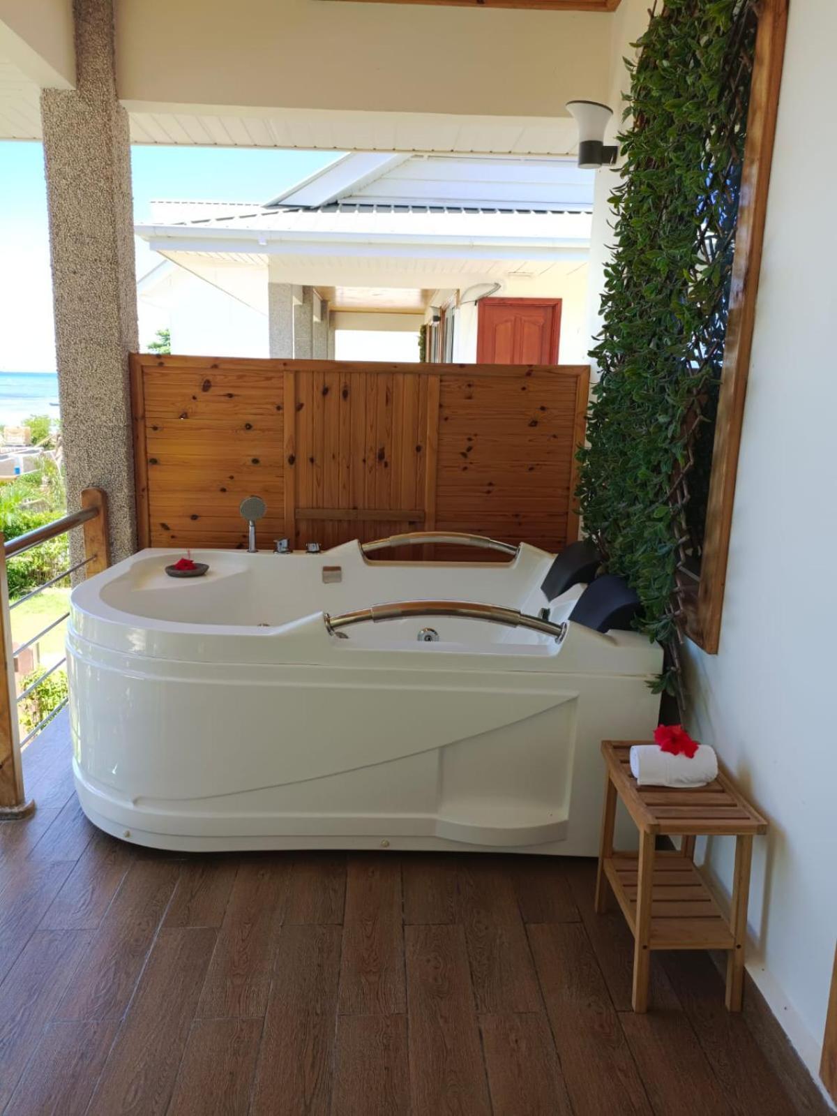 Hotel Luxury & La Digue