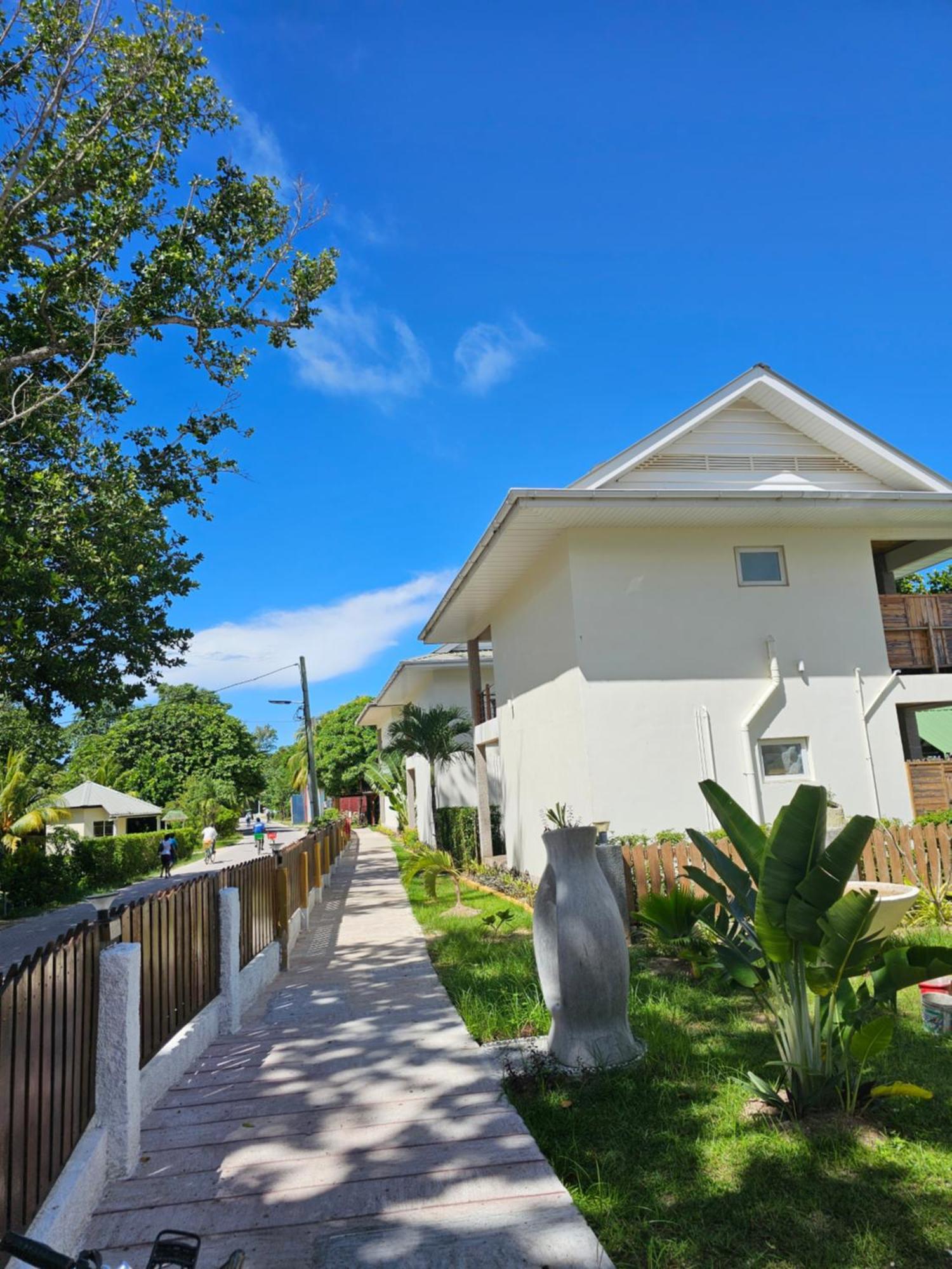 Luxury & Hotel 4*